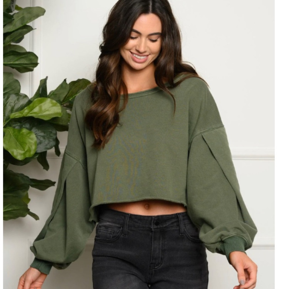 WOMEN'S LONG BELL SLEEVE CROP TOP